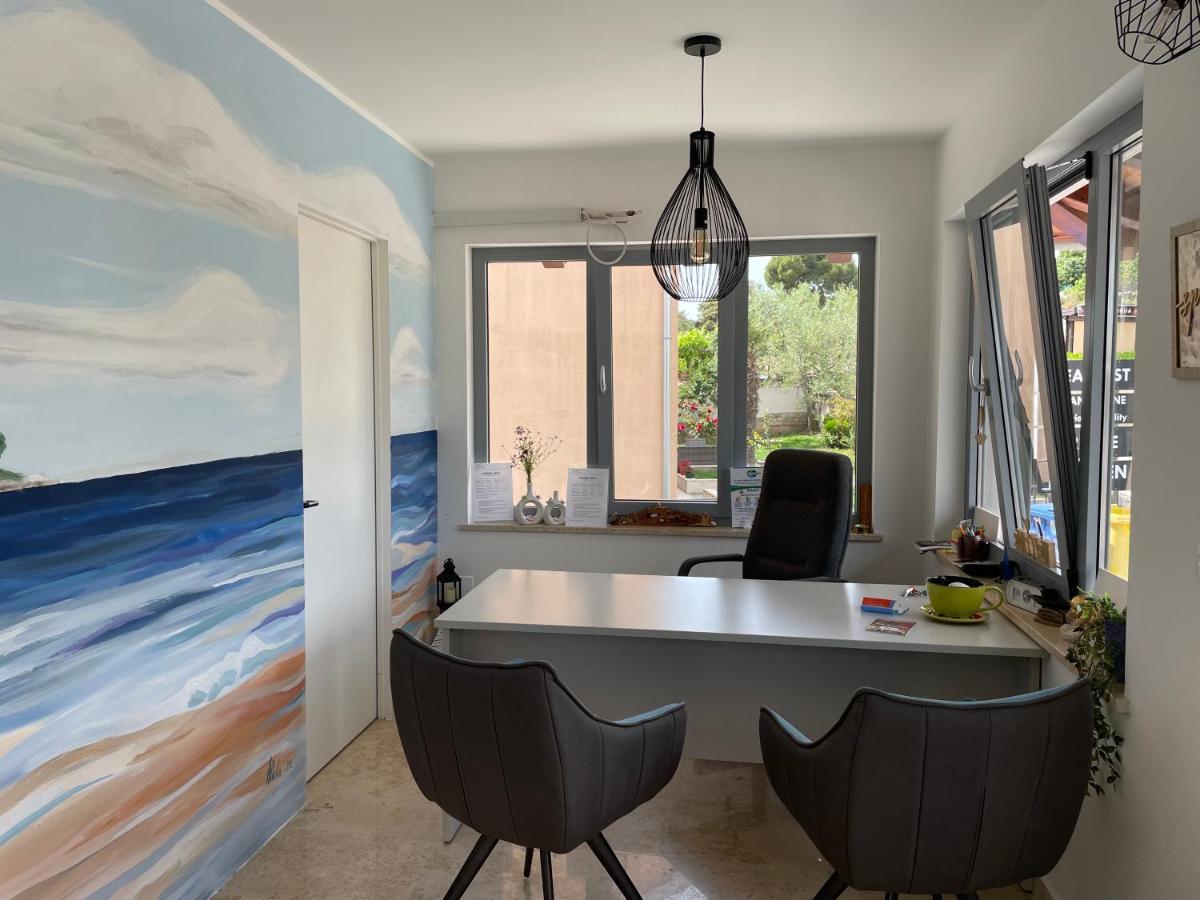 B&B Sea Joy רוביני מראה חיצוני תמונה